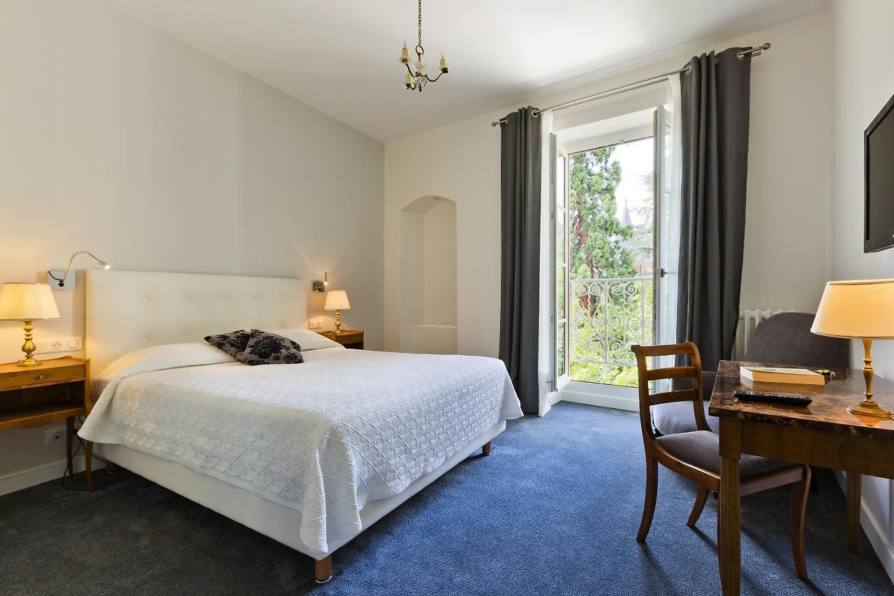 Logis Hotel Royal Saint-Mart Руая Екстер'єр фото