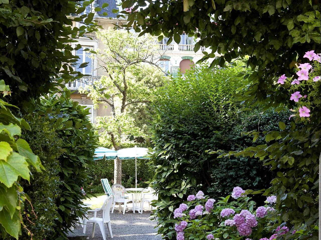Logis Hotel Royal Saint-Mart Руая Екстер'єр фото