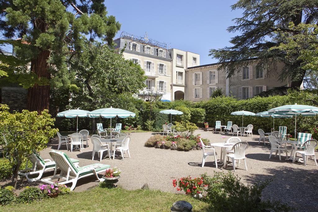 Logis Hotel Royal Saint-Mart Руая Екстер'єр фото